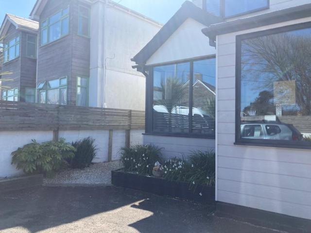 The Salt Box- Lovely Refurbished Annexe, Free Parking, Walk To Porth Beach. Saint Columb Minor Exteriér fotografie